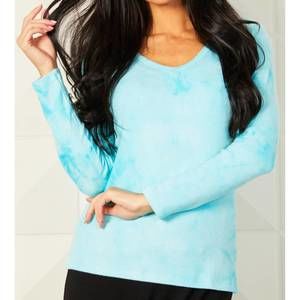 NEW FRENCH KYSS soft stretch v-neck basic tye-dye tee in surf